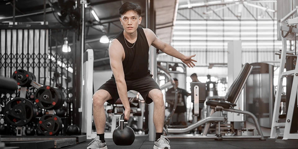 Discover how to Programme Kettlebell Swings in Order to Obtain Maximum Power and Safety on the TRAINFITNESS Blog
